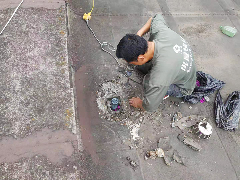 上海南京西路附近，做防水的師傅聯(lián)系方式哪里有